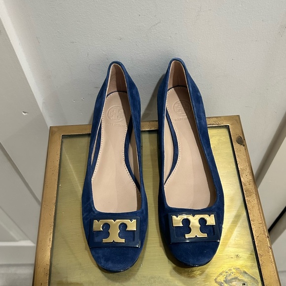 Tory Burch Gigi Suede Pumps 25MM Block Heel - Picture 2 of 7